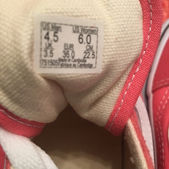 Vans - Picture 5 of 5